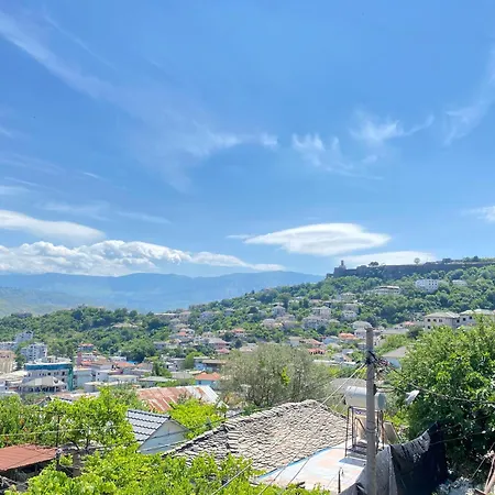招待所 Palermo Gjirokastër